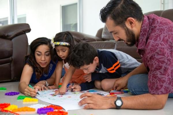 Reto de ser mamá/papá hoy Reto de ser mamá/papá hoy